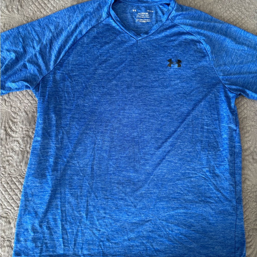 Under Armour Men’s Tech Tee Blue V-Neck Performance Shirt Size Large